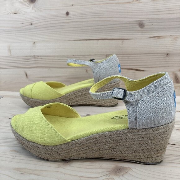 Toms Womens Wedge Sandals Sz 8.5 Yellow Espadrilles Open Toe Platform Vacation - Picture 1 of 12